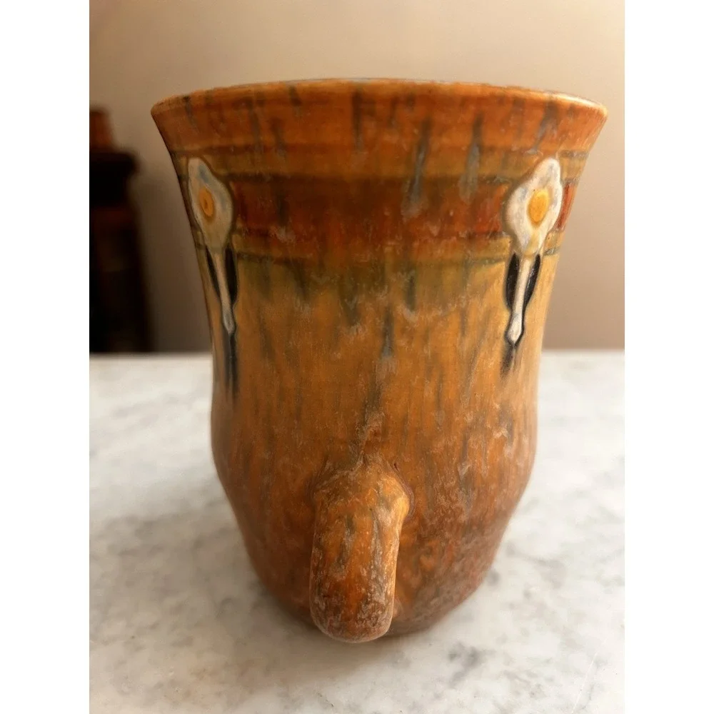 Roseville Pottery '' Montacello '' Orange Color Vase, Shape no 558-5